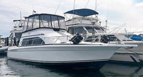 Delightful 2 Bdrm Sport Yacht with Pool